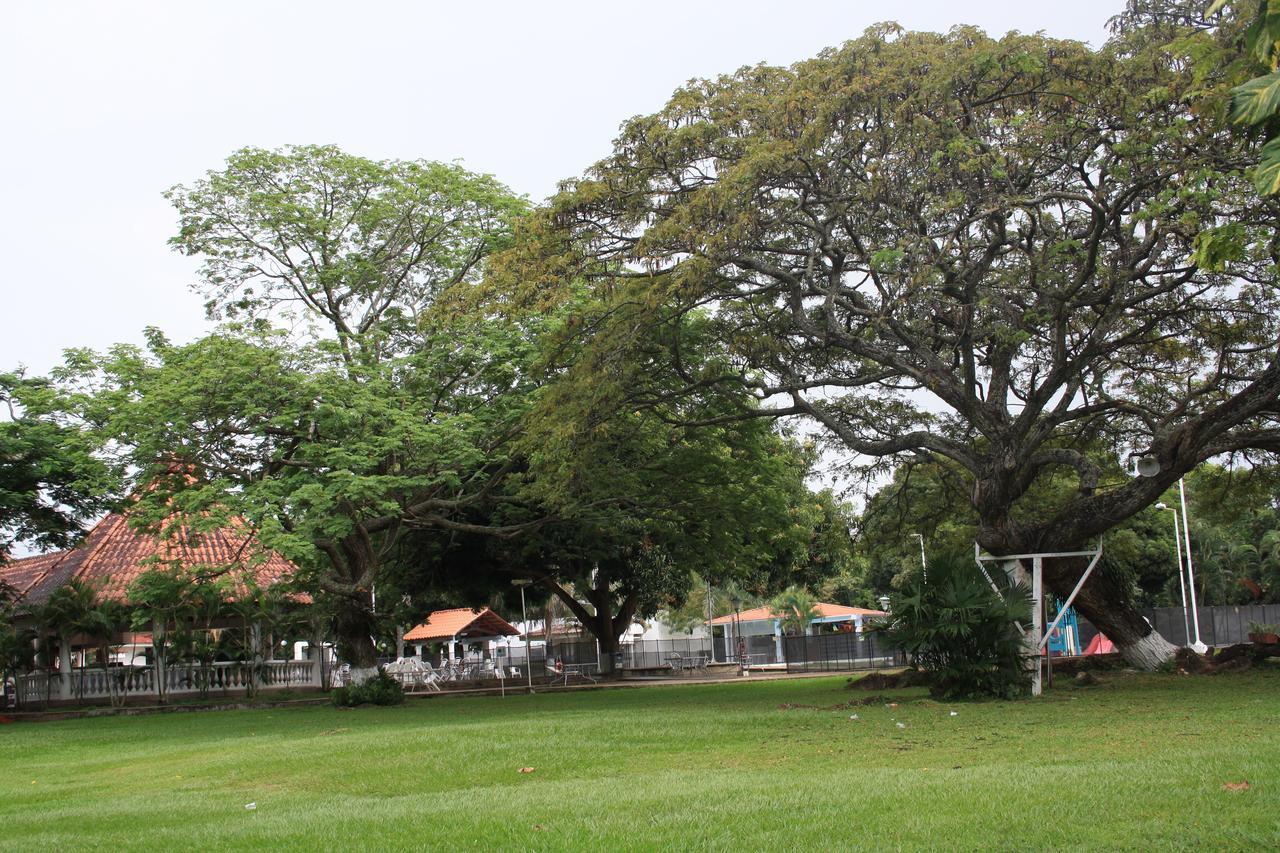 Hotel Club Campestre De Neiva Neiva  Exterior foto